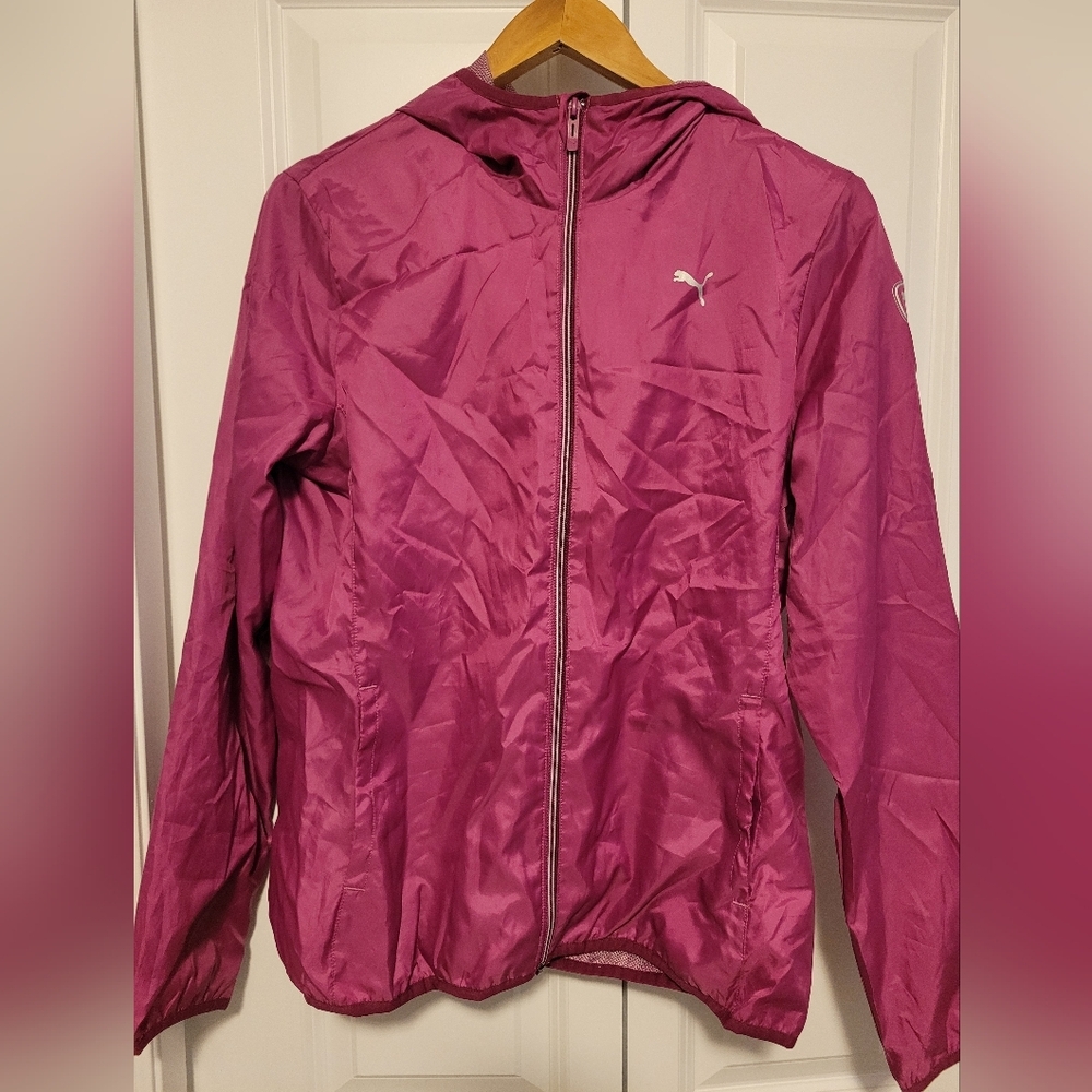 NWT Puma windbreaker size M
